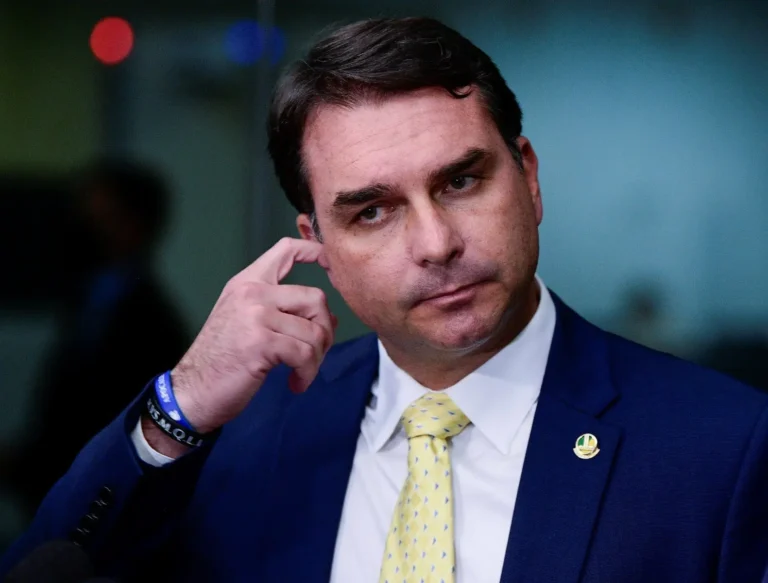 flavio-manteve-segredo-sobre-vorcaro-para-nao-ser-trocado-por-tarcisio,-dizem-aliados
