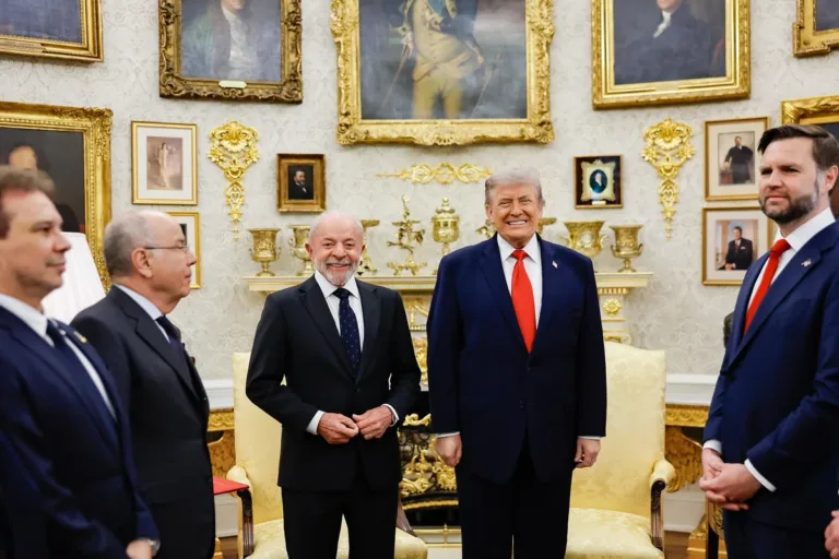 tarifaco:-governo-lula-ve-negociacao-com-trump-travada-ate-eleicao