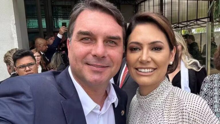 gesto-que-michelle-espera-e-que-flavio-divida-poder-machismo-deixara?…-–-veja-mais-em-https://noticiasuolcombr/colunas/leonardo-sakamoto/2026/07/21/gesto-que-michelle-espera-e-que-flavio-divida-poder-machismo-deixara.htm?cmpid=copiaecola