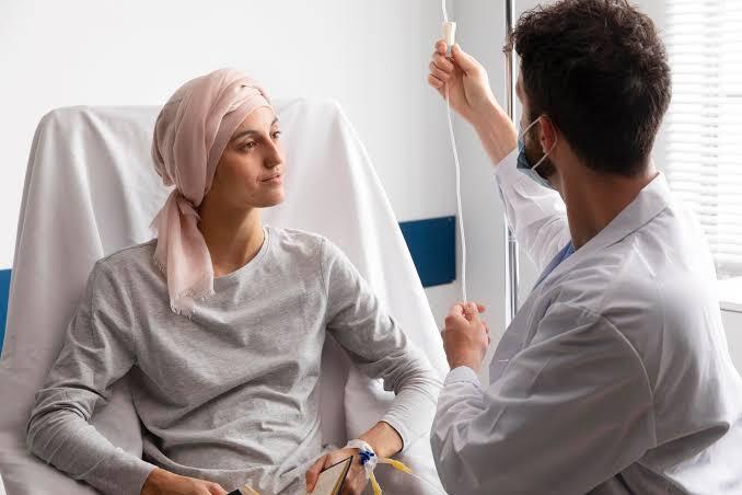 cancer-antes-dos-50-pode-ter-ligacao-com-envelhecimento-molecular-acelerado,-diz-estudo