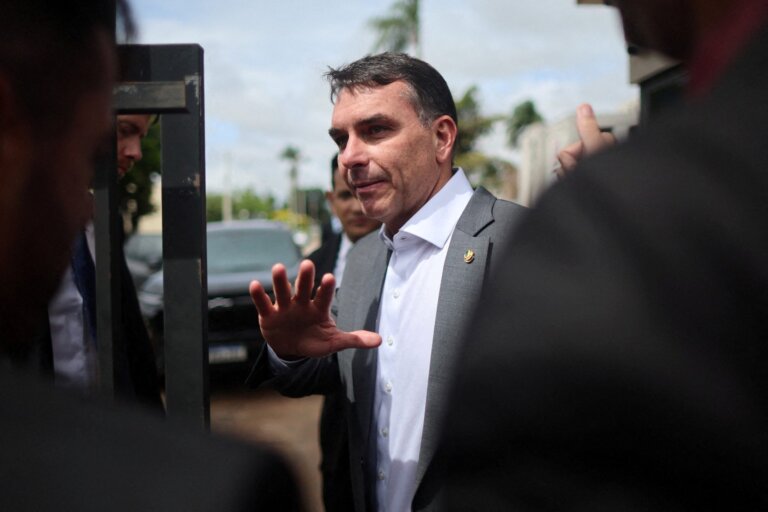 a-favorita-para-ser-vice-de-flavio-bolsonaro-na-disputa-presidencial