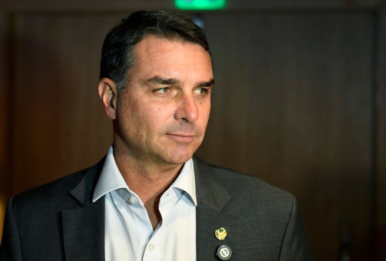 68%-nao-souberam-de-reuniao-de-flavio-com-embaixadores