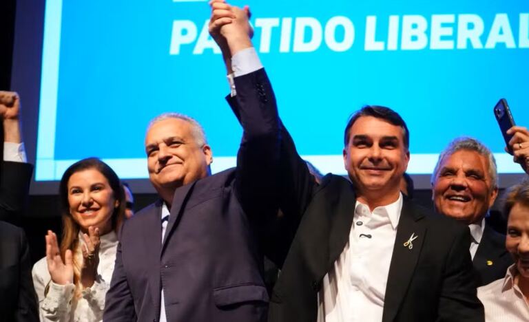sakamoto:-vice-de-flavio-votou-pelo-fim-da-escala-6×1-que-o-senador-tenta-barrar