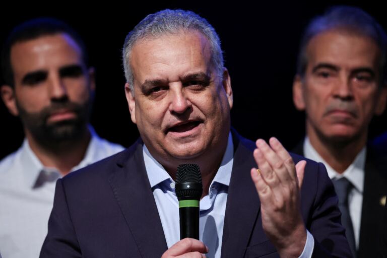 homem-que-falou-em-“armacao”-contra-vice-de-flavio-bolsonaro-diz-que-esteve-no-8/1