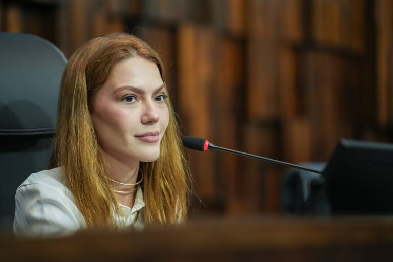 sarah-poncio-dobra-patrimonio-em-4-anos-e-tem-divida-de-r$-1,7-bilhao