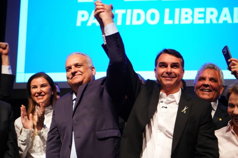 o-bravo-‘jornalismo-investigativo’-das-corporacoes-ignora-o-vice-de-flavio-bolsonaro