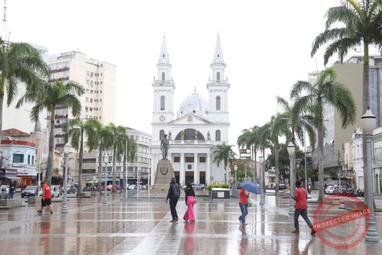 fim-de-semana-deve-ter-chuva-passageira-e-temperaturas-amenas-em-campos