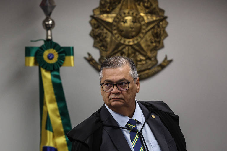elio-gaspari-chama-dino-de-“coitadinho-profissional”